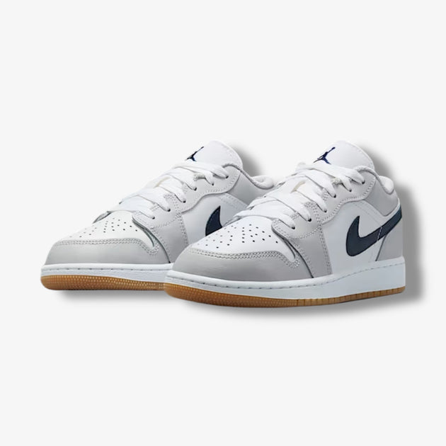 Air Jordan 1 Low (GS) White Midnight Navy 553560-146 – Sneaker Junkies