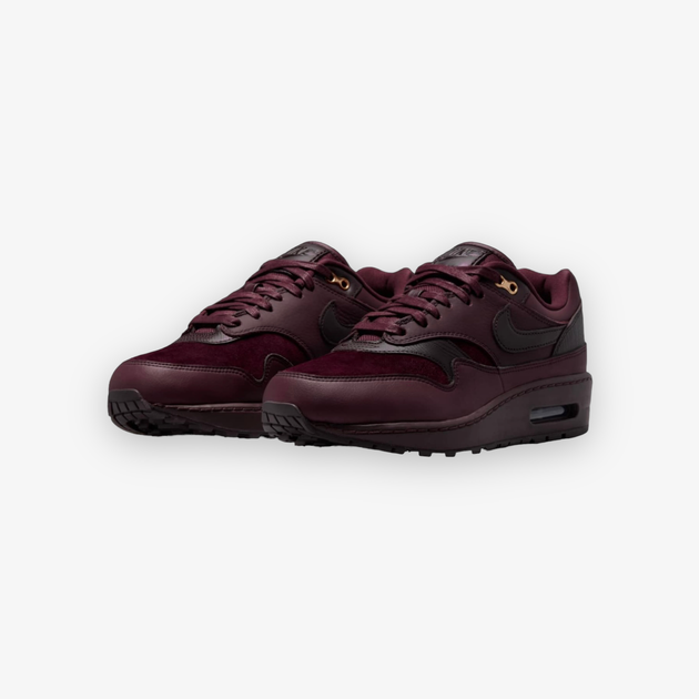 WOMEN S NIKE AIR MAX 1 87 BURGUNDY CRUSH BURGUNDY CRUSH DV3888 600 Sneaker Junkies