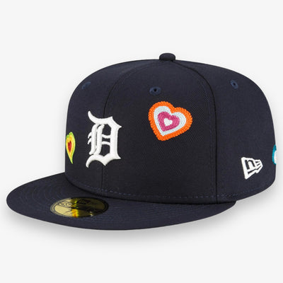 New Era Detroit Tigers Heart Stitched Fitted Pink Brim