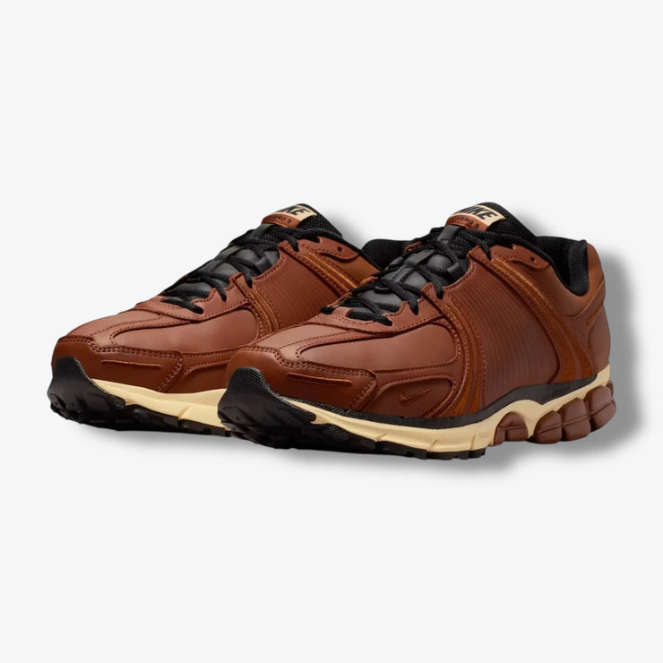 Nike Zoom Vomero 5 QS Pony sail dark Russet IO4555-200 – Sneaker