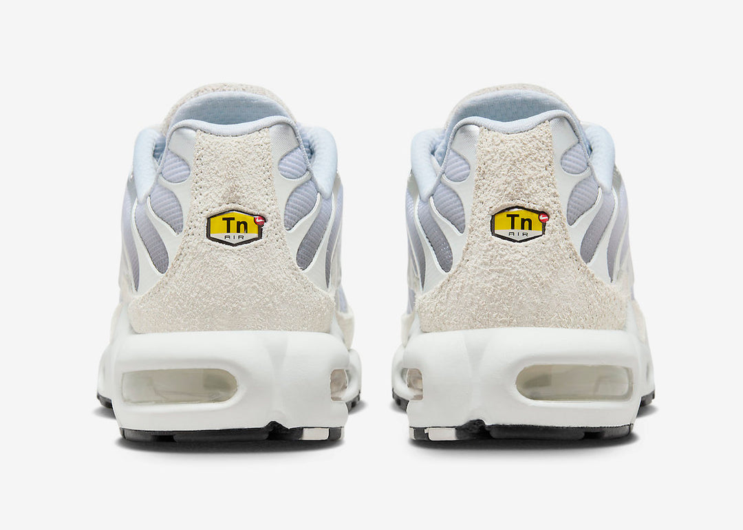 Nike Air Max Plus Pure Platinum Metallic Silver FN7813-001