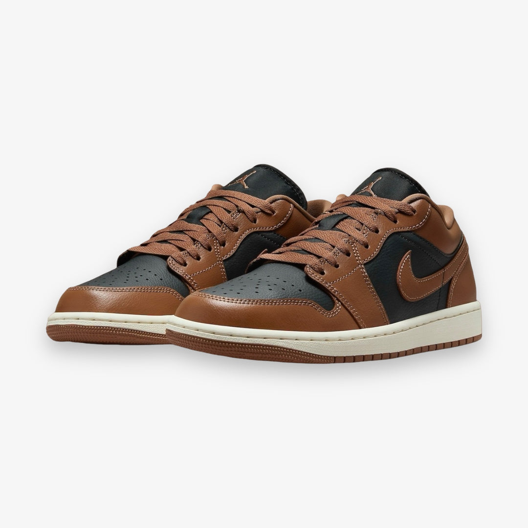 Jordan オーバーオール Sサイズ ブラウン・ブラック WMNS AIR JORDAN 1 LOW OFF NOIR/ARCHAEO BROWN-SAIL DC0774-021