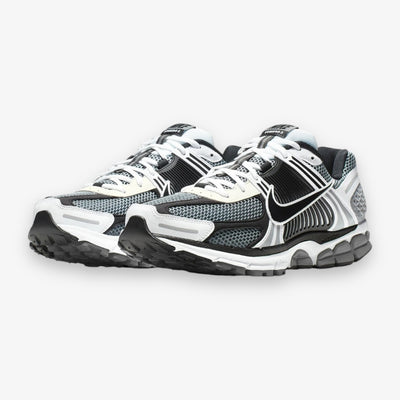 Nike Zoom Vomero 5 SE SP Dark Grey Black White Sail CI1694-001