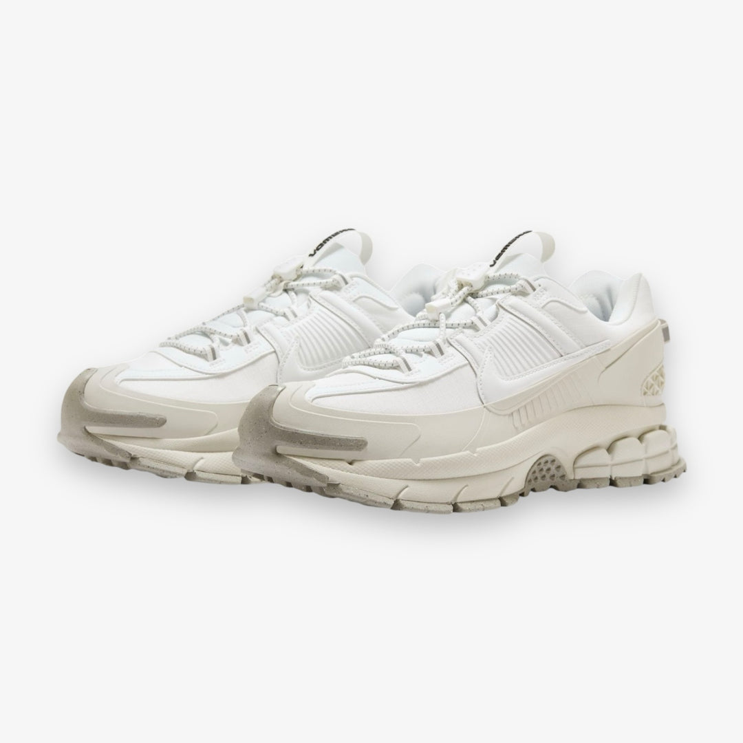 rikam　44サイズ、白 Nike Zoom Vomero Roam Summit White Summit White HV5951-100