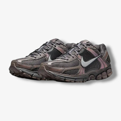 Nike Zoom Vomero 5 Cave Stone Metallic Silver HF5493-201