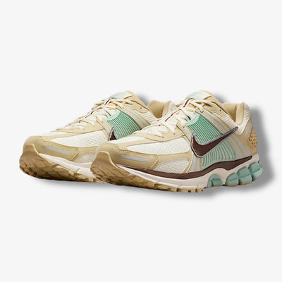 Nike Zoom Vomero 5 SE Team Gold Fauna Brown IB2987-700