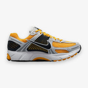 NIKE ZOOM VOMERO 5 PHOTON DUST/BLACK-UNIVERSITY GOLD FB9149-002