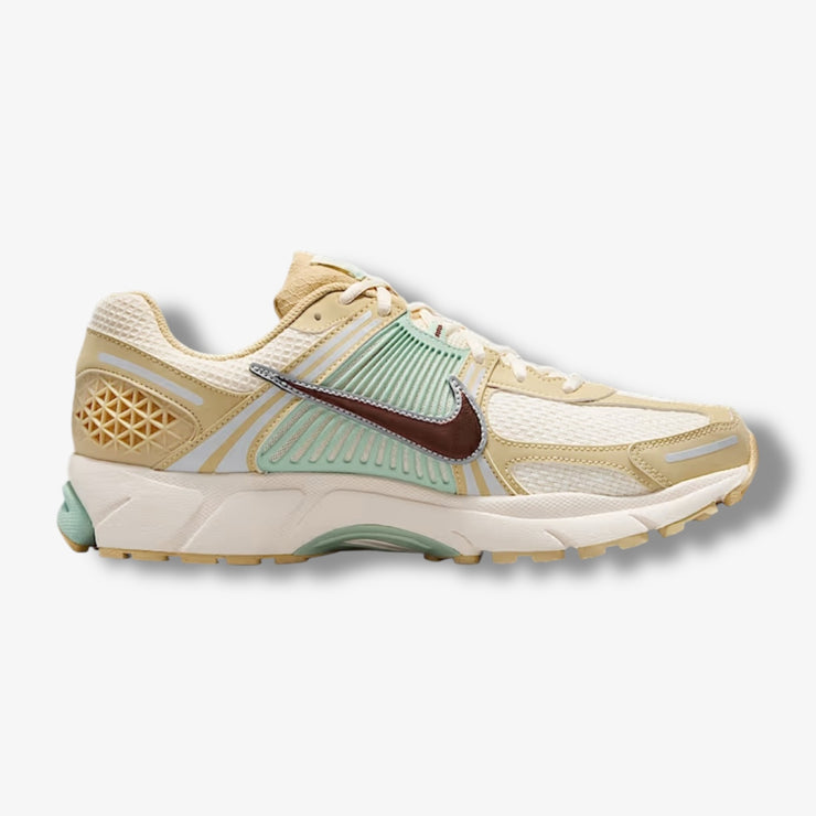 Nike Zoom Vomero 5 SE Team Gold/Fauna Brown IB2987-700 Men\'s 10/Women\'s 11.5 New Nike Zoom Vomero 5 SE Team Gold Fauna Brown IB2987 700 Men main image 3