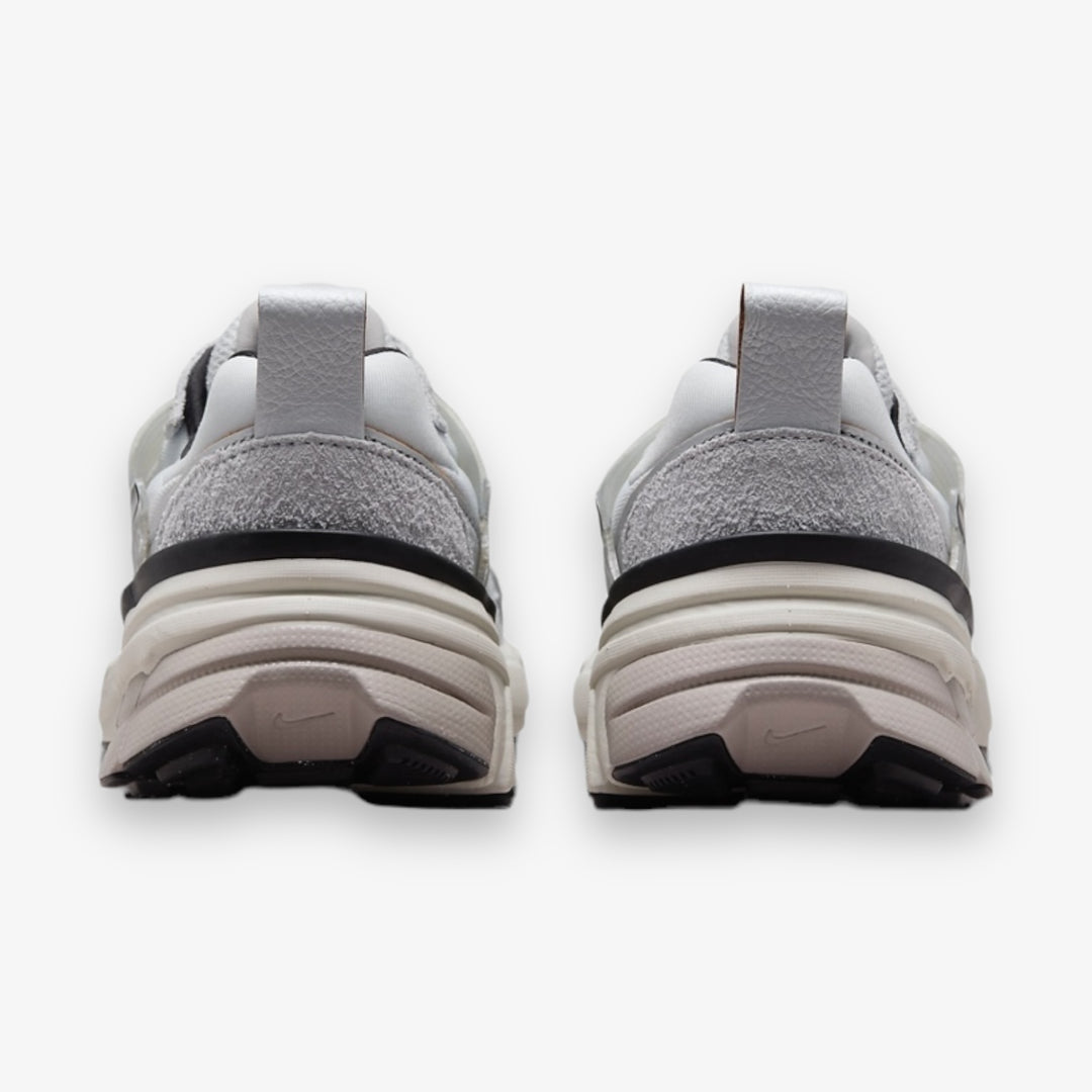 Nike Womens V2K Run Pure Platinum Chrome FN6703-002 – Sneaker Junkies