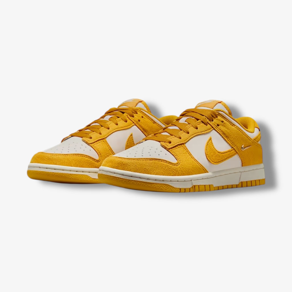 Women's Nike Dunk Low Pale Ivory Dark Sulfer Sail IB4417-101
