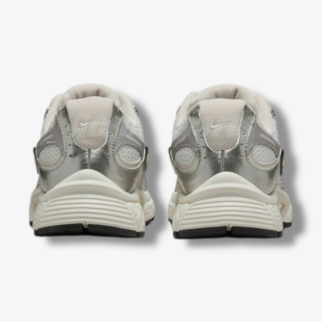 W Nike V5 RNR summit white orewood brn HQ7901-104 – Sneaker Junkies