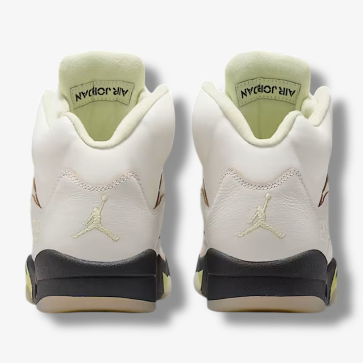 wmns Air Jordan 5 Retro "Luminous Green and Sail" IM7592-130