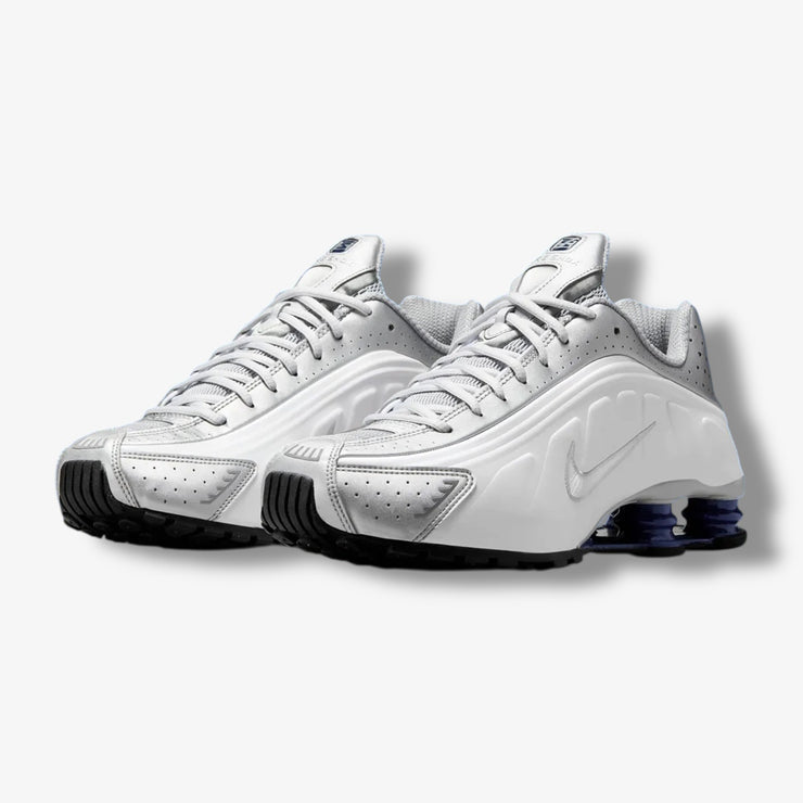 Nike Shox R4 White Metallic Silver HQ1988-102 – Sneaker Junkies Nike Shox R4 White Metallic Silver HQ1988-102 – Sneaker Junkies