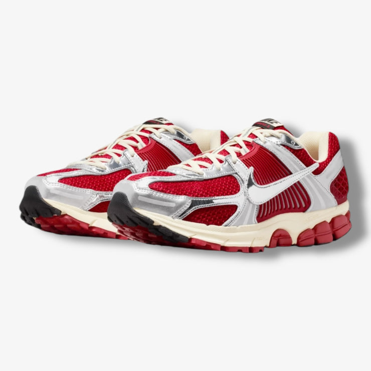 Nike Zoom Vomero 5 Gym Red Chrome Metallic Silver IM3486-600