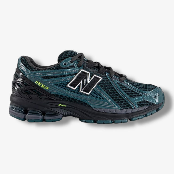New Balance U190646S MEDUSA GREEN with BLACK – Sneaker Junkies