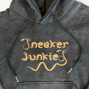 Sneaker junkies Snake Font Acid wash black