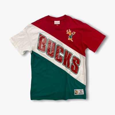 Mitchell & Ness Bucks NBA Play by play tee