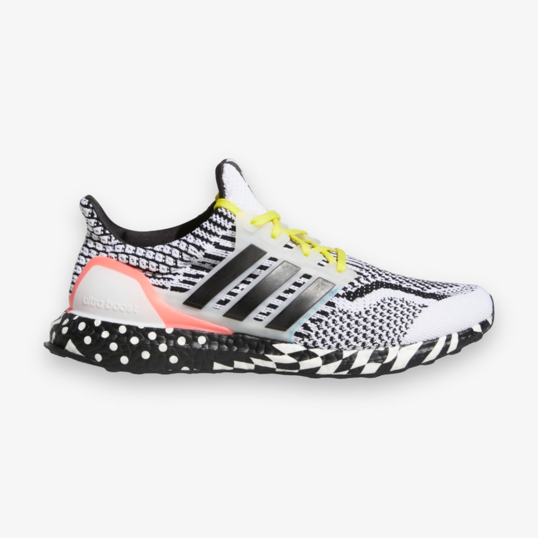 adidas gazelle silver green womens adidas ULTRABOOST 22 Running Shoes | Triple White