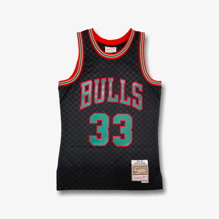 Mitchell & Ness Swingman Jersey Bulls 1997 Scottie Pippen Black – Sneaker  Junkies
